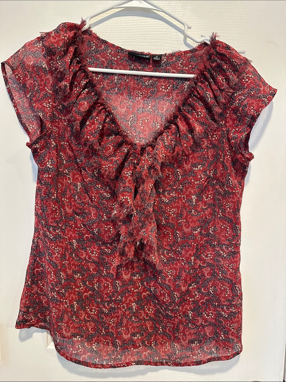a.n.a Red Floral Ruffle V-Neck Blouse